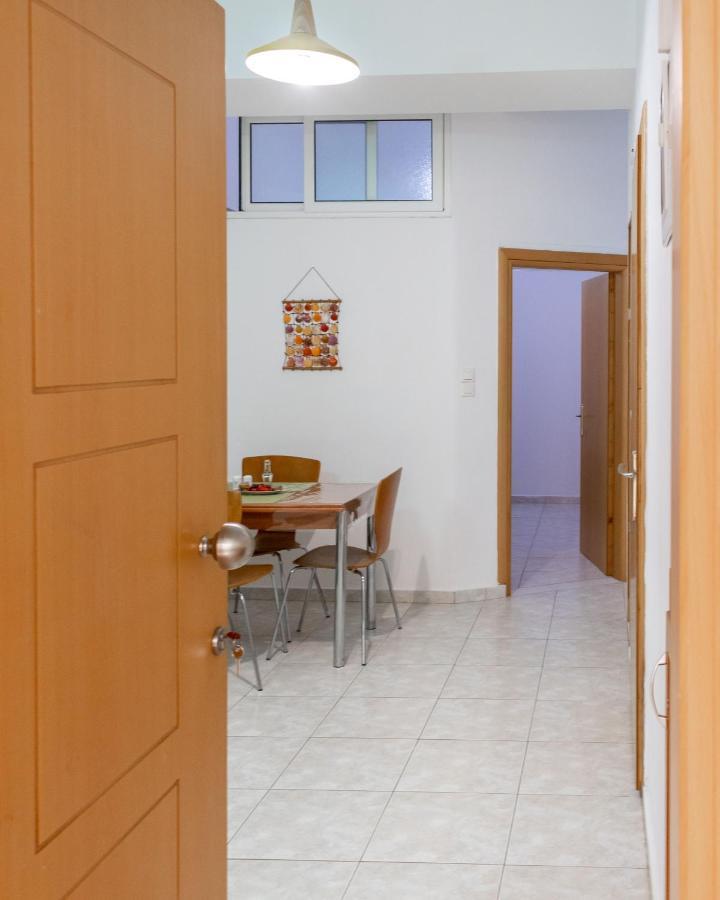 Friendly & Comfy Apartment 이라피트라 외부 사진